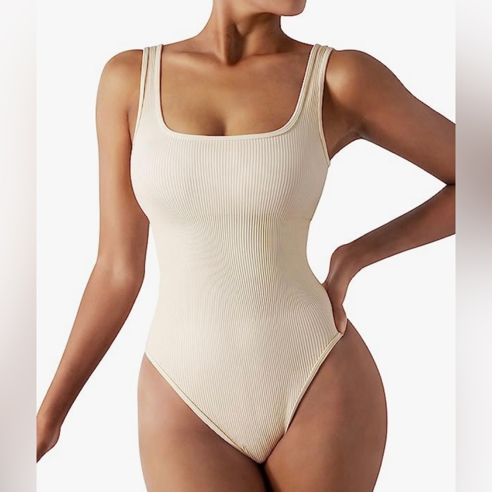 MOSHENGQI NWOT Women’s Ribbed Sleeveless Bodysuit with Scoop Neck Large